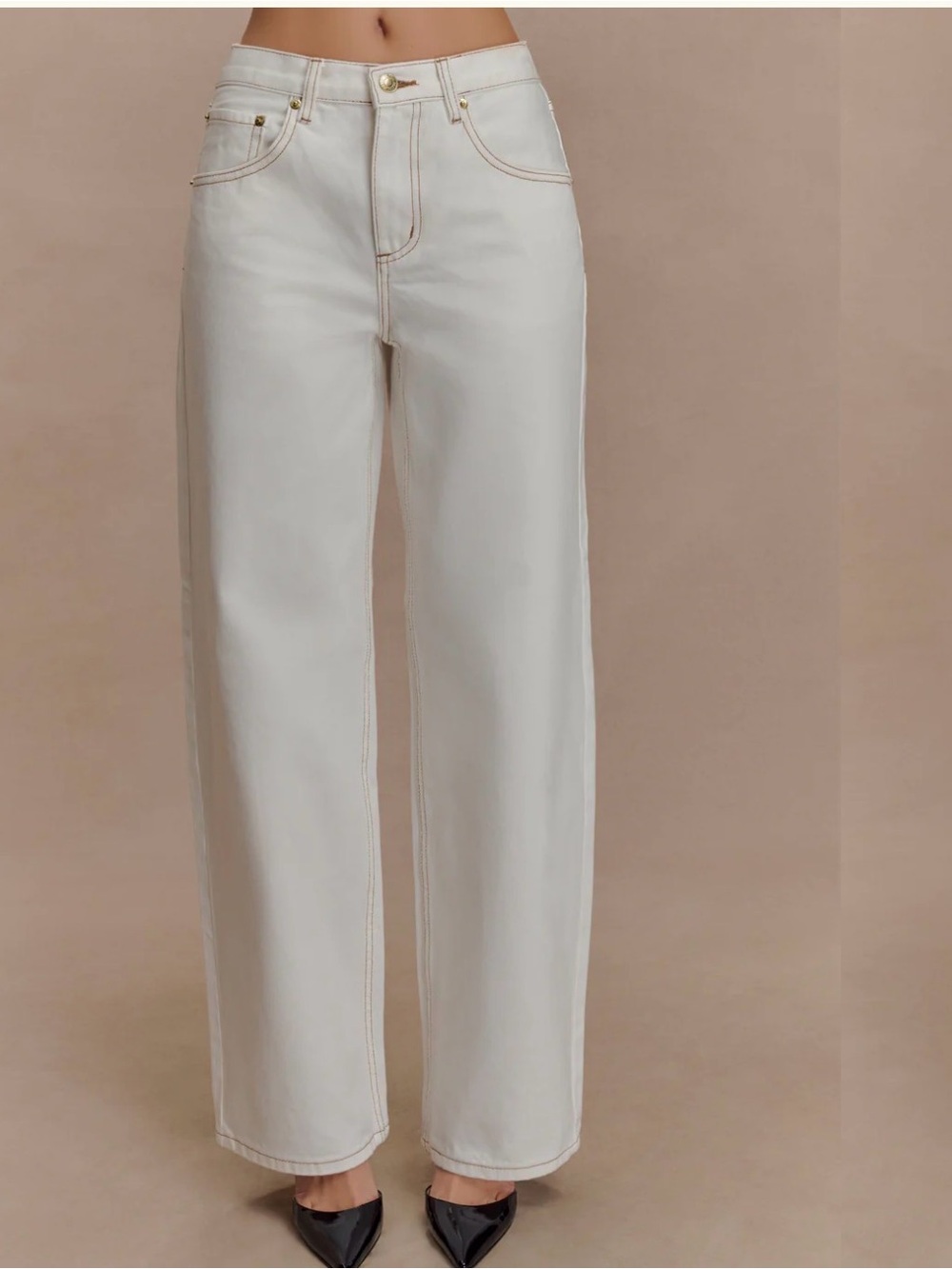 Uniqlo Women's Straight-Leg Jeans in Off-White